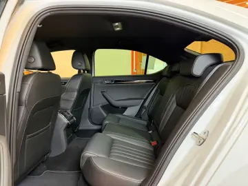 SKODA Superb 2.0TDI L&K MATRIX AHK CANTO MEMOR SZ LEKR