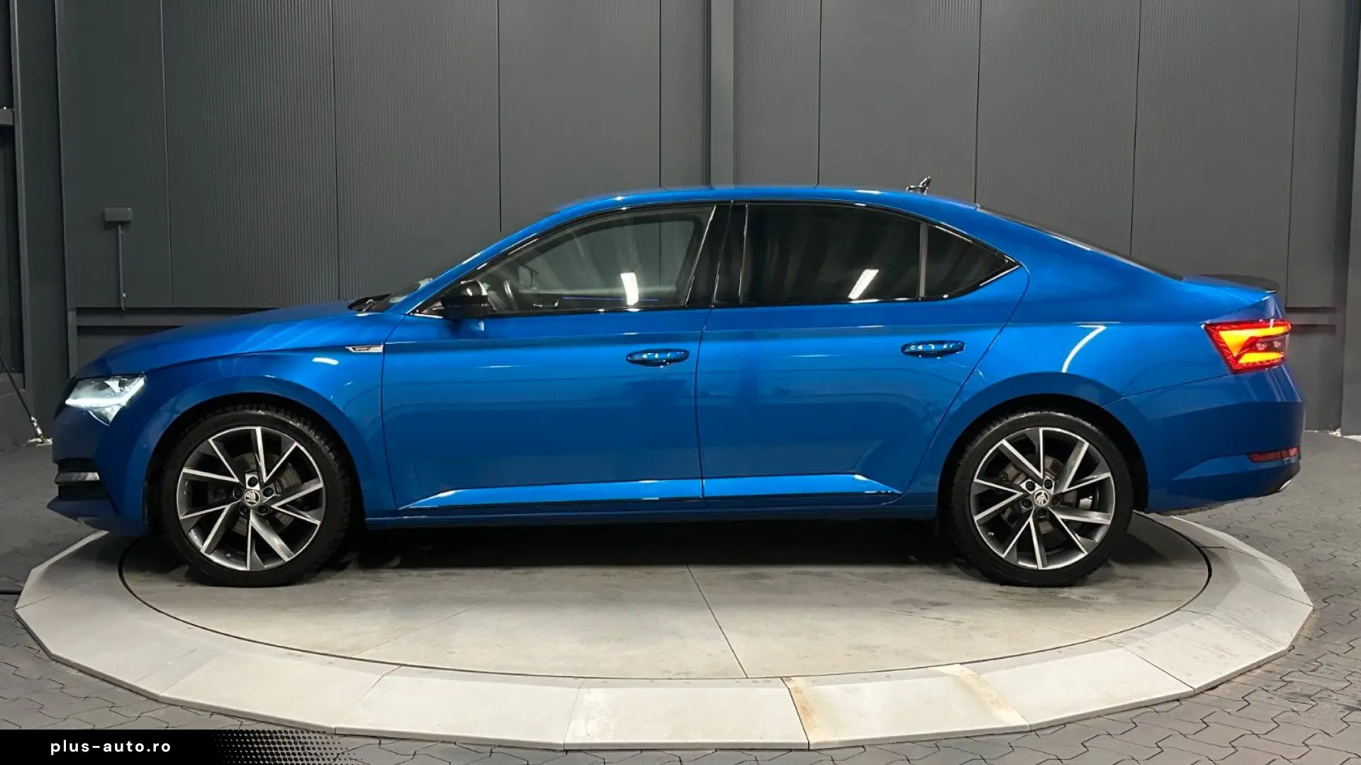 SKODA Superb Lim. Sportline 4x4  19Zoll Standhzg AHK