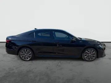 SKODA Superb 2.0 TDI  Lim.  4x4 Sportline