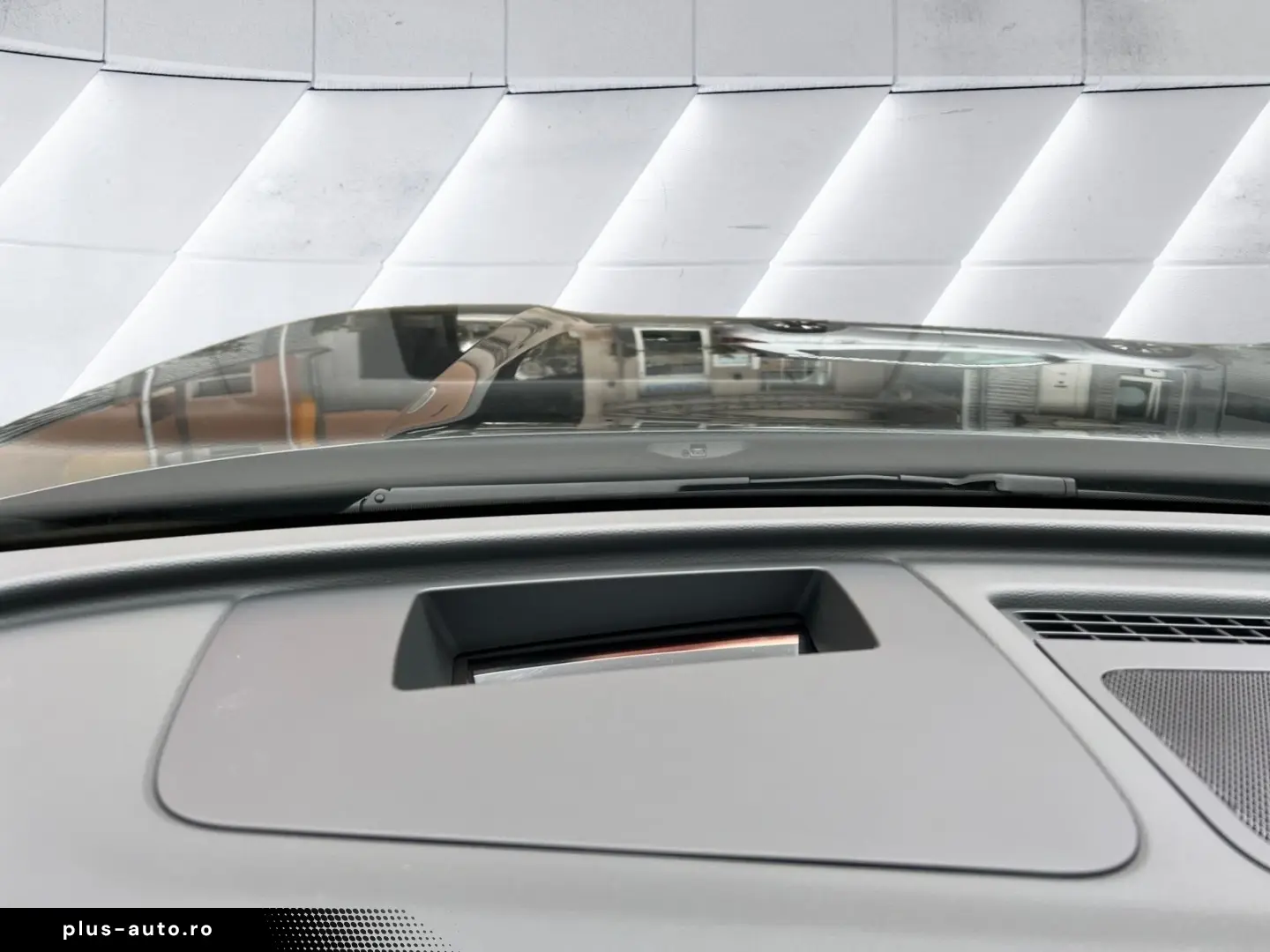 VW Tayron 2.0 TDI R-Line 4x4 DSG HUD PANO AHK 7-SEATS