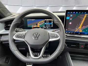 VW Tayron 2.0 TDI R-Line 4x4 DSG HUD PANO AHK 7-SEATS