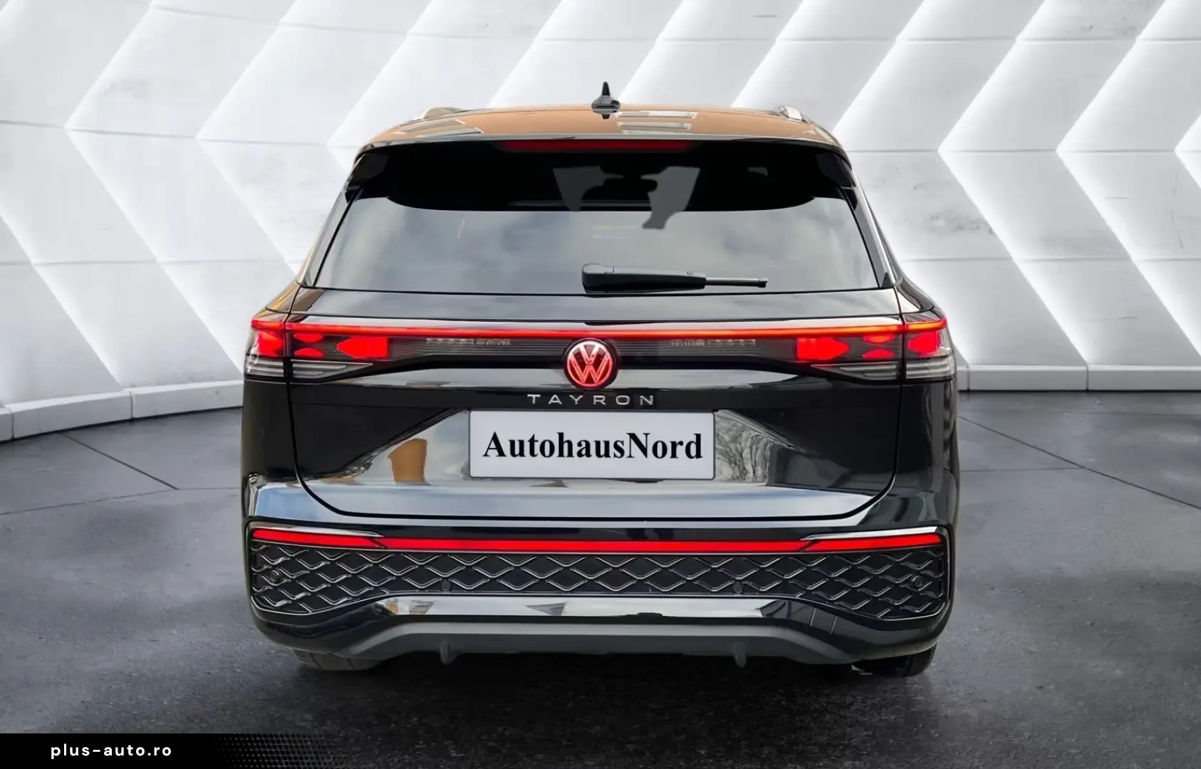 VW Tayron 2.0 TDI R-Line 4x4 DSG HUD PANO AHK 7-SEATS