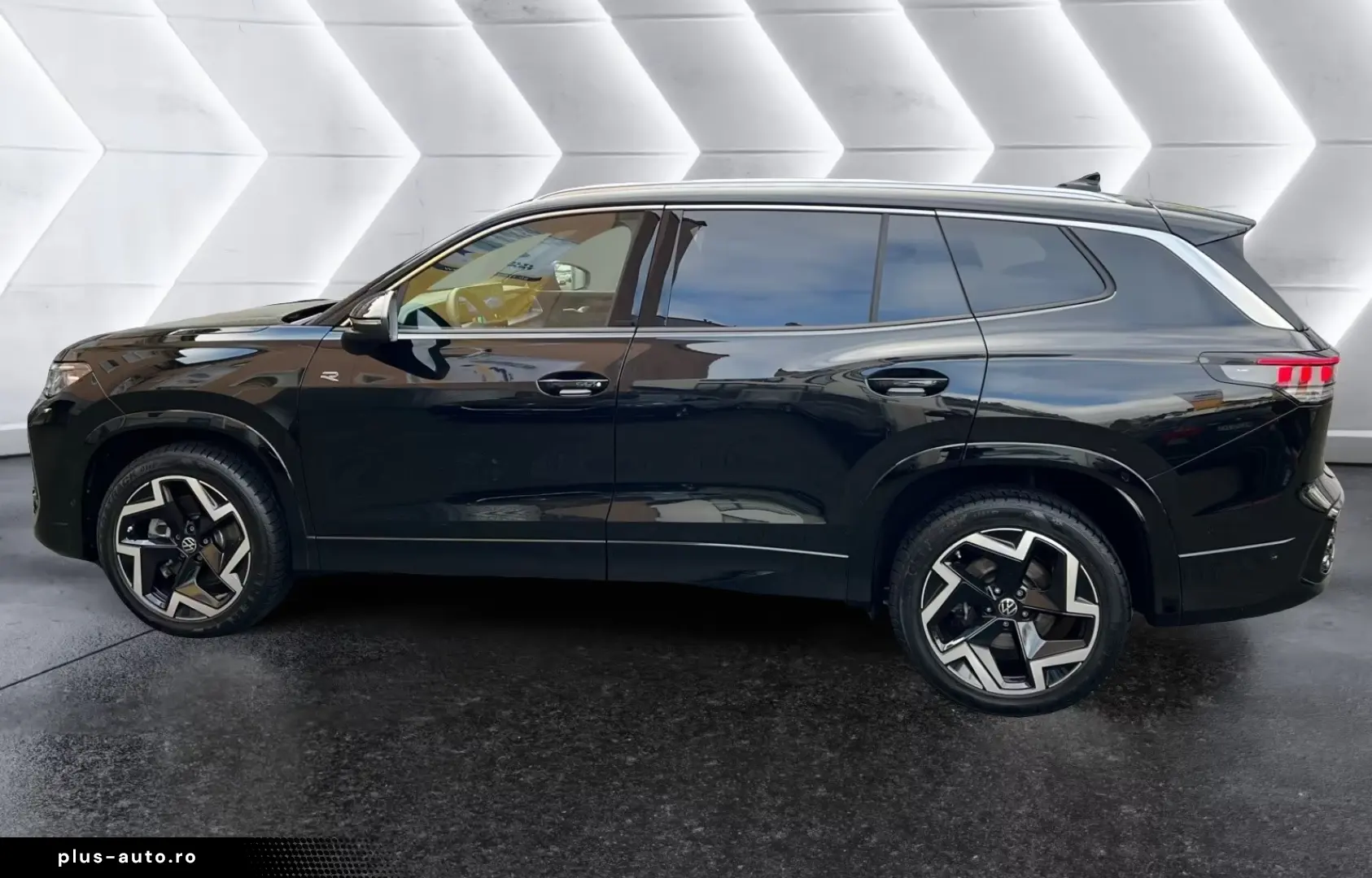 VW Tayron 2.0 TDI R-Line 4x4 DSG HUD PANO AHK 7-SEATS