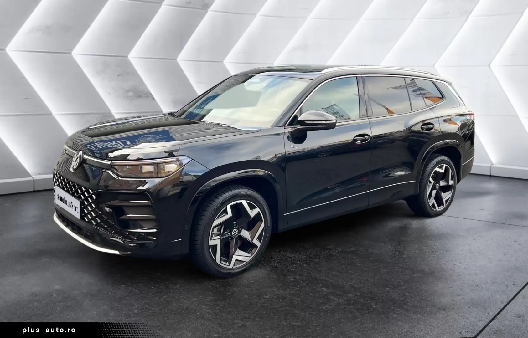 VW Tayron 2.0 TDI R-Line 4x4 DSG HUD PANO AHK 7-SEATS