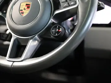 Porsche Cayenne 3.0 E-Hybrid SportDesign