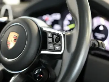 Porsche Cayenne 3.0 E-Hybrid SportDesign