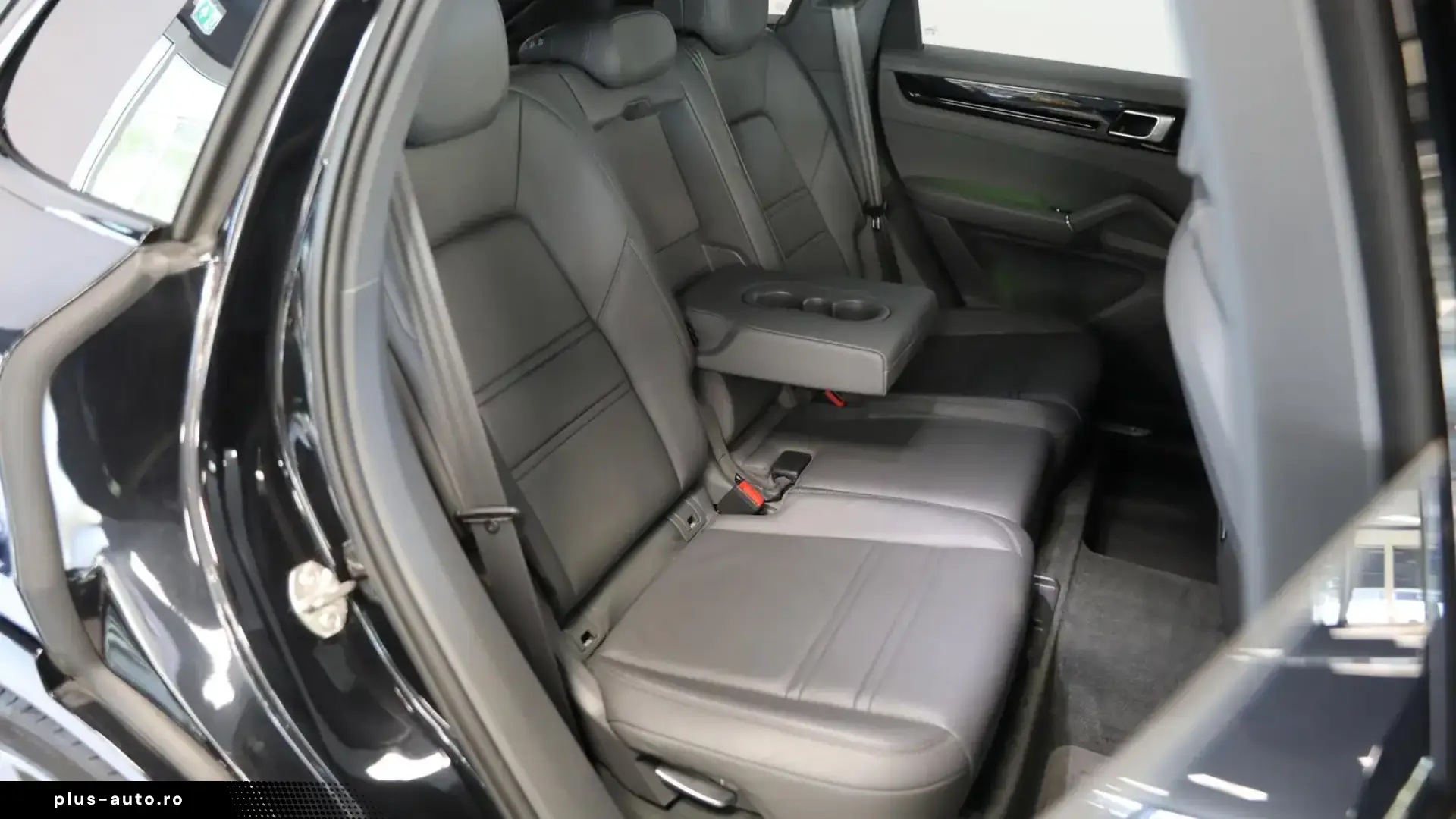Porsche Cayenne 3.0 E-Hybrid SportDesign
