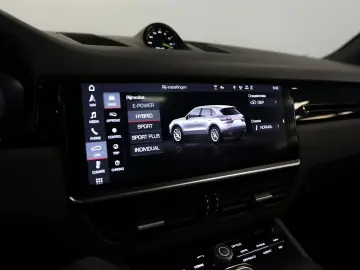 Porsche Cayenne 3.0 E-Hybrid SportDesign