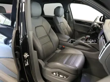 Porsche Cayenne 3.0 E-Hybrid SportDesign