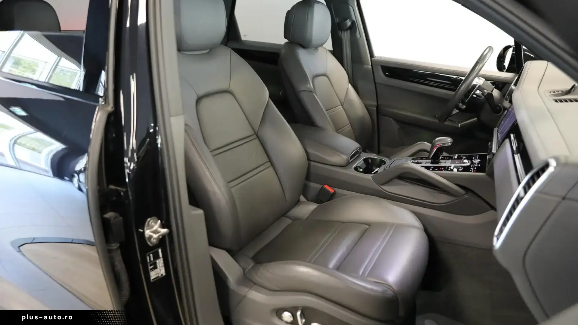 Porsche Cayenne 3.0 E-Hybrid SportDesign