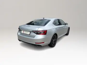 SKODA Superb Lim. Style 4x4  2.0 TSI   Schiebedach  Ke