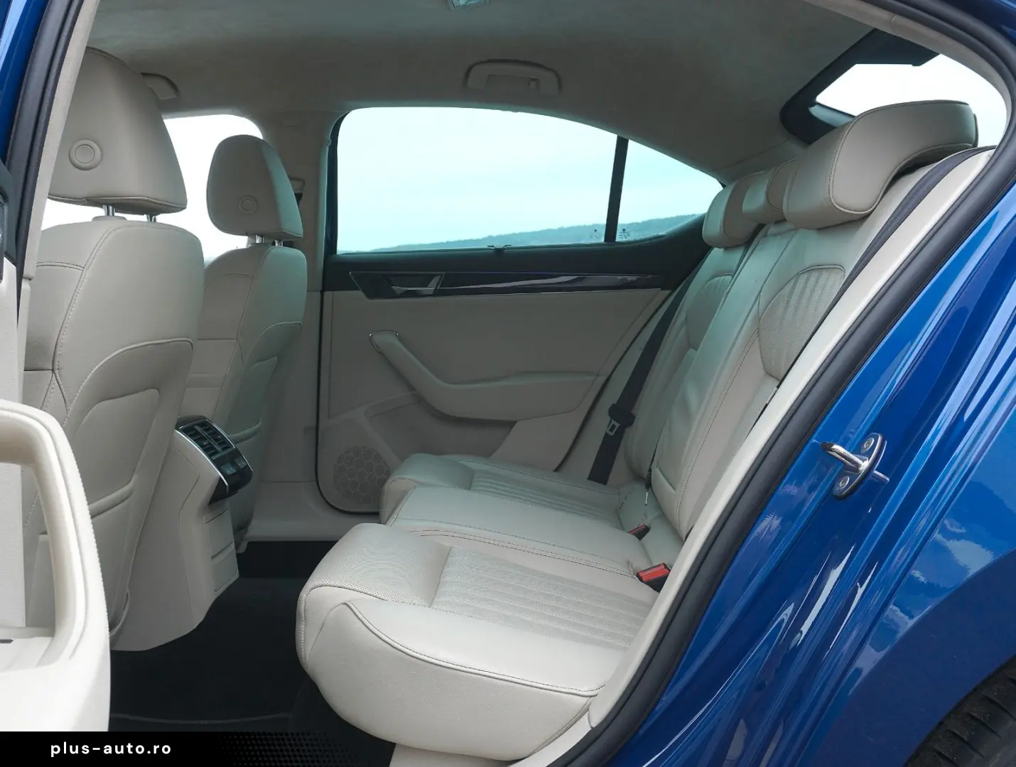 SKODA Superb Lim. L&K 2.0 TSI ACC STDHZ 360  MATRIX VC