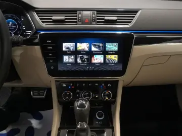 SKODA Superb Lim. L&K 2.0 TSI ACC STDHZ 360  MATRIX VC