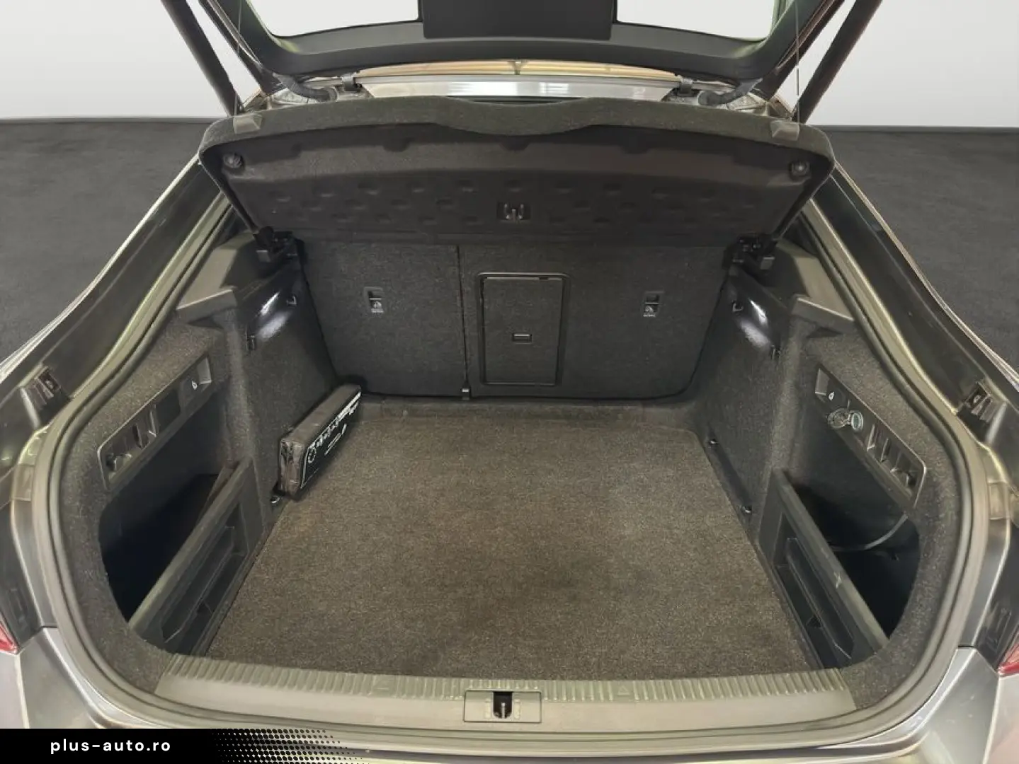 SKODA Superb 2.0 TSI 4x4 DSG Sportline