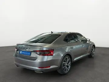 SKODA Superb 2.0 TSI 4x4 DSG Sportline