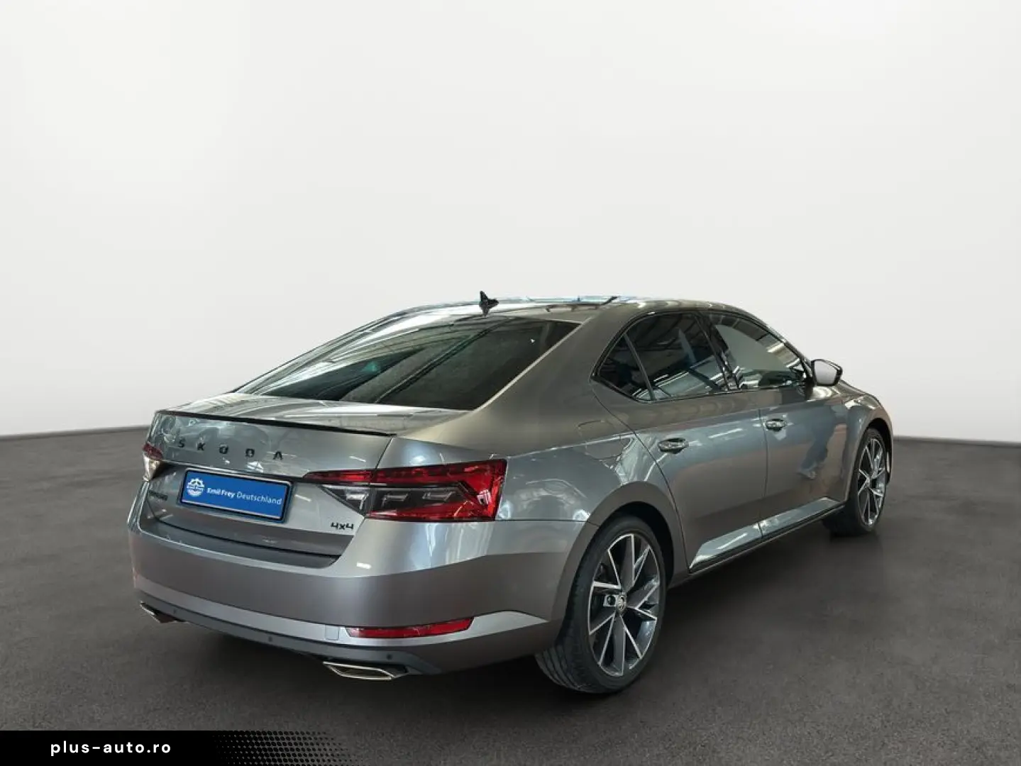 SKODA Superb 2.0 TSI 4x4 DSG Sportline