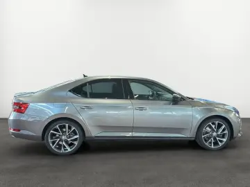 SKODA Superb 2.0 TSI 4x4 DSG Sportline