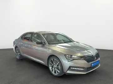 SKODA Superb 2.0 TSI 4x4 DSG Sportline