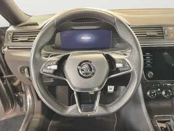 SKODA Superb 2.0 TSI 4x4 DSG Sportline