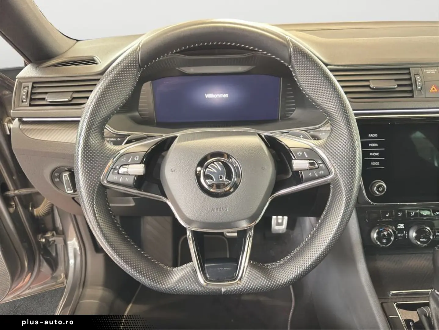 SKODA Superb 2.0 TSI 4x4 DSG Sportline