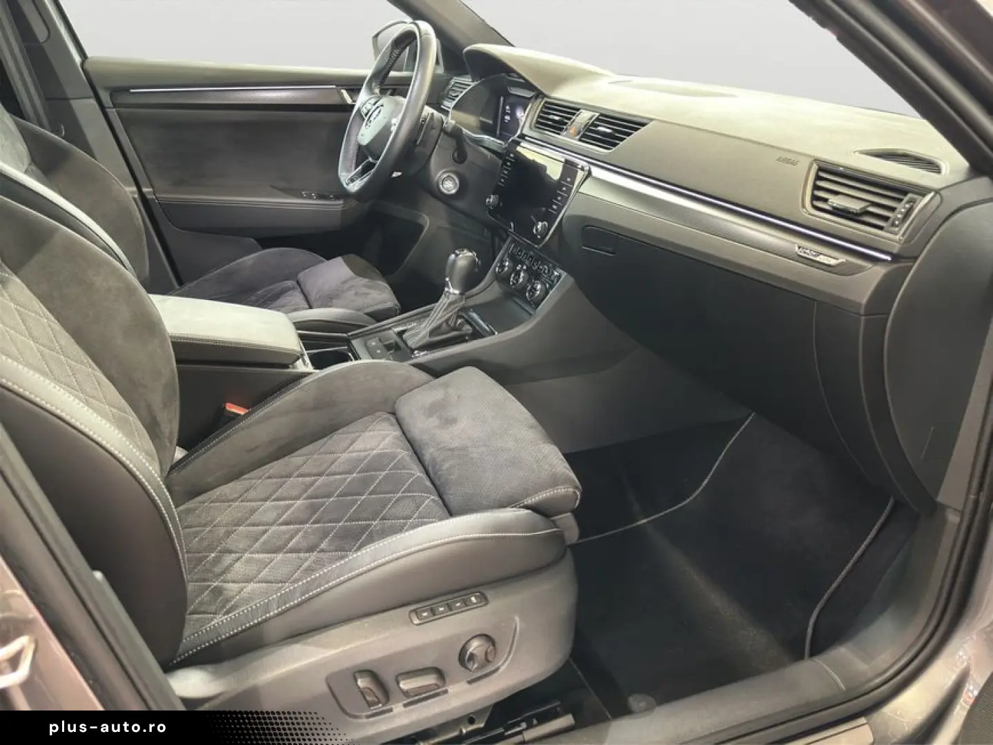 SKODA Superb 2.0 TSI 4x4 DSG Sportline