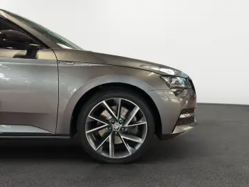 SKODA Superb 2.0 TSI 4x4 DSG Sportline