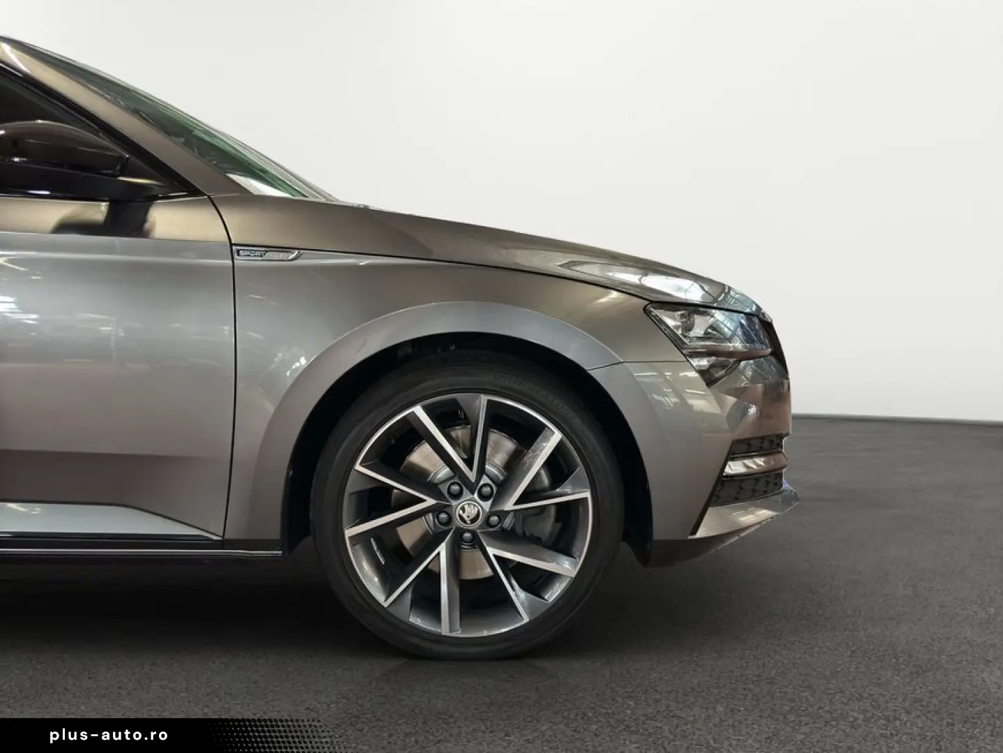 SKODA Superb 2.0 TSI 4x4 DSG Sportline
