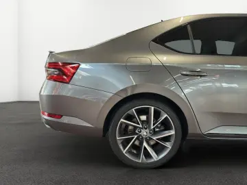 SKODA Superb 2.0 TSI 4x4 DSG Sportline