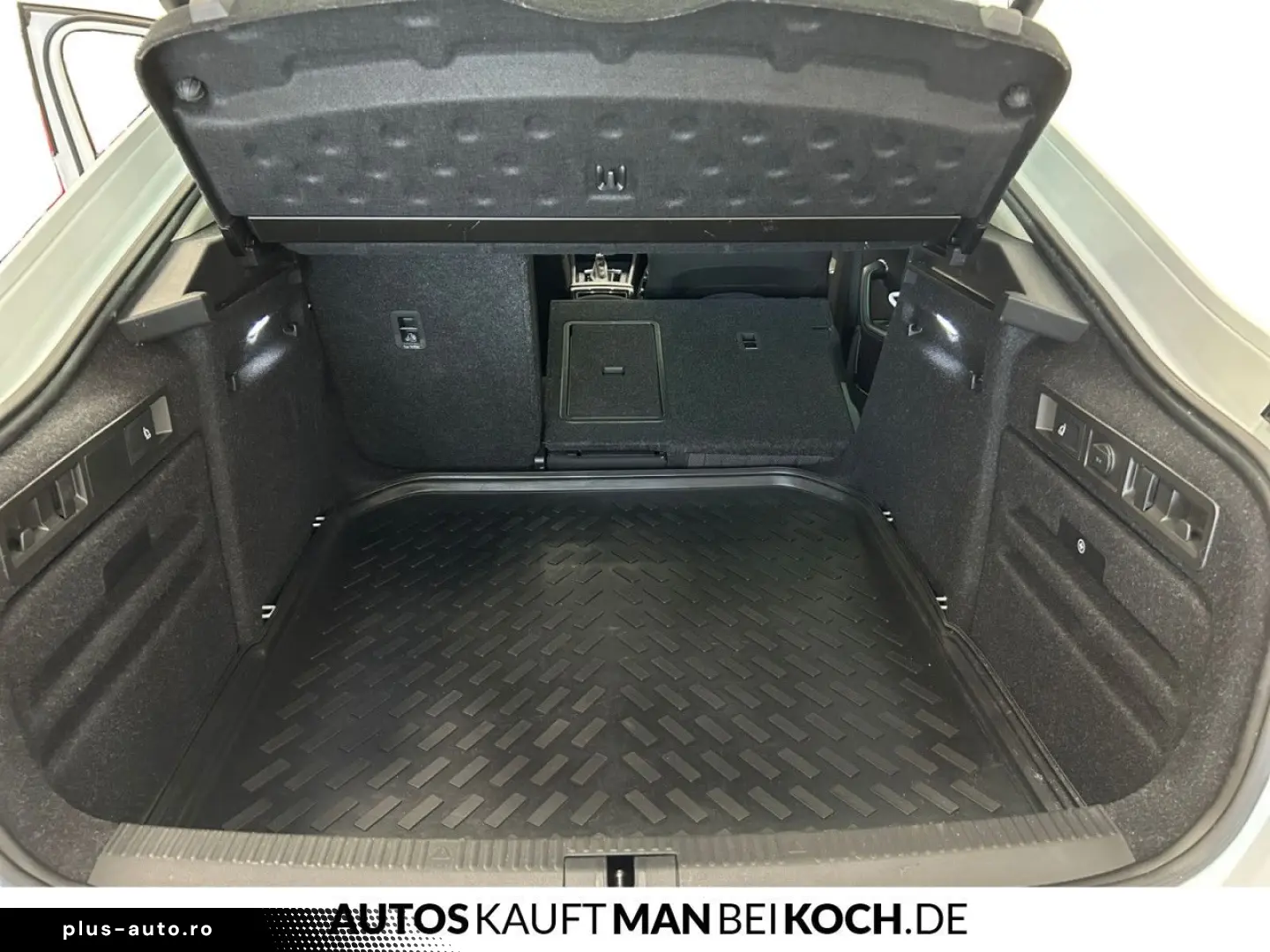 SKODA Superb 2.0 TSI DSG STYLE MATRIX PANO PARKL ACC