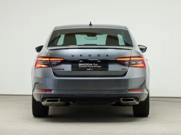 SKODA Superb 2.0 TSI DSG 4x4 Sportline NAVI PANO STHZ