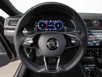 SKODA Superb 2.0 TSI DSG 4x4 Sportline NAVI PANO STHZ