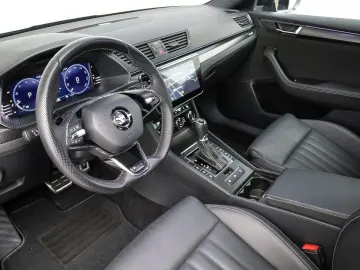SKODA Superb 2.0 TSI DSG 4x4 Sportline NAVI PANO STHZ