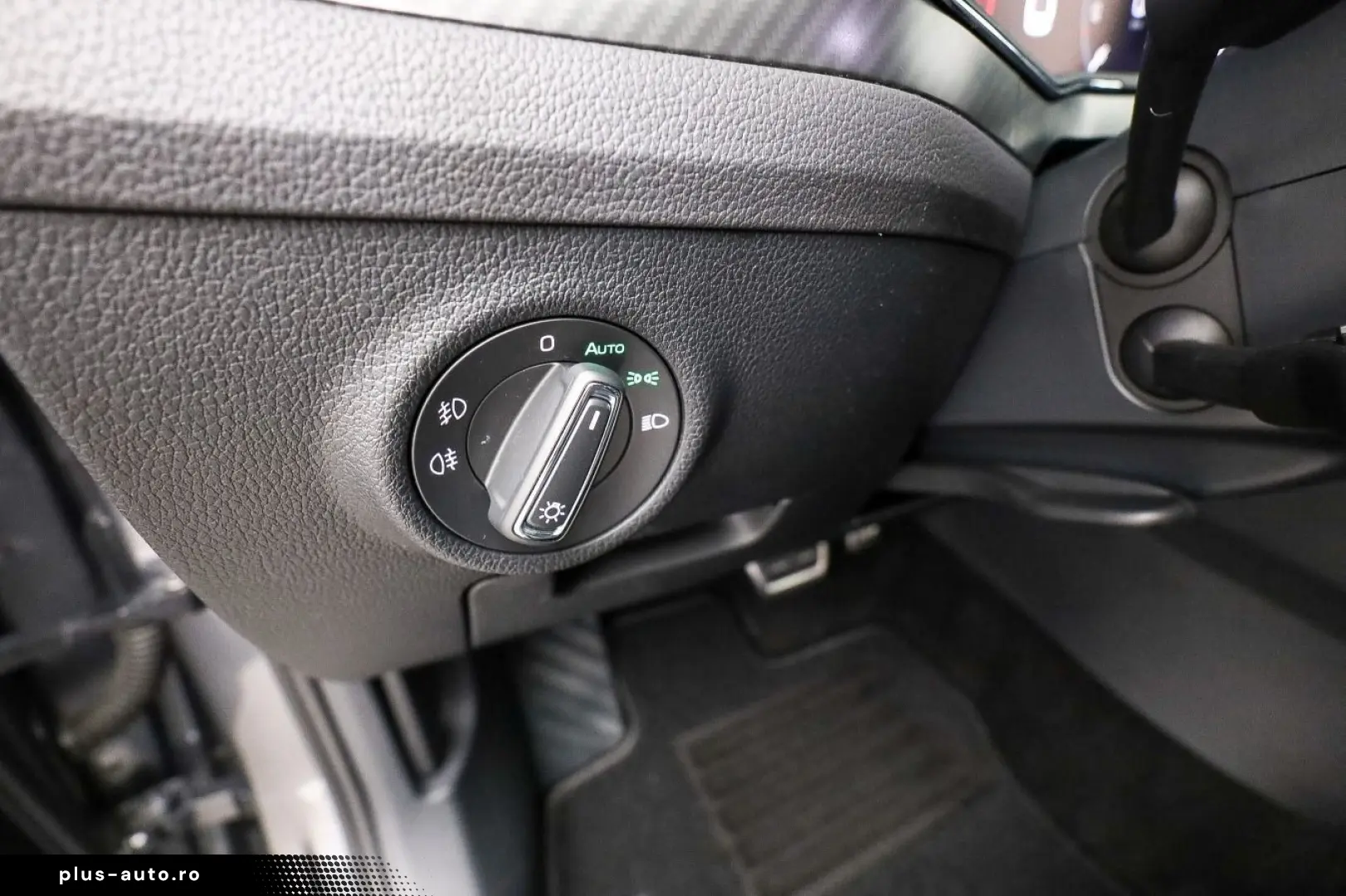 SKODA Superb 2.0 TSI DSG 4x4 Sportline NAVI PANO STHZ