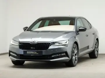 SKODA Superb 2.0 TSI DSG 4x4 Sportline NAVI PANO STHZ