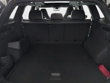 VW Tayron R-Line 2.0 TDI DSG AHK PANO STHZ H&K