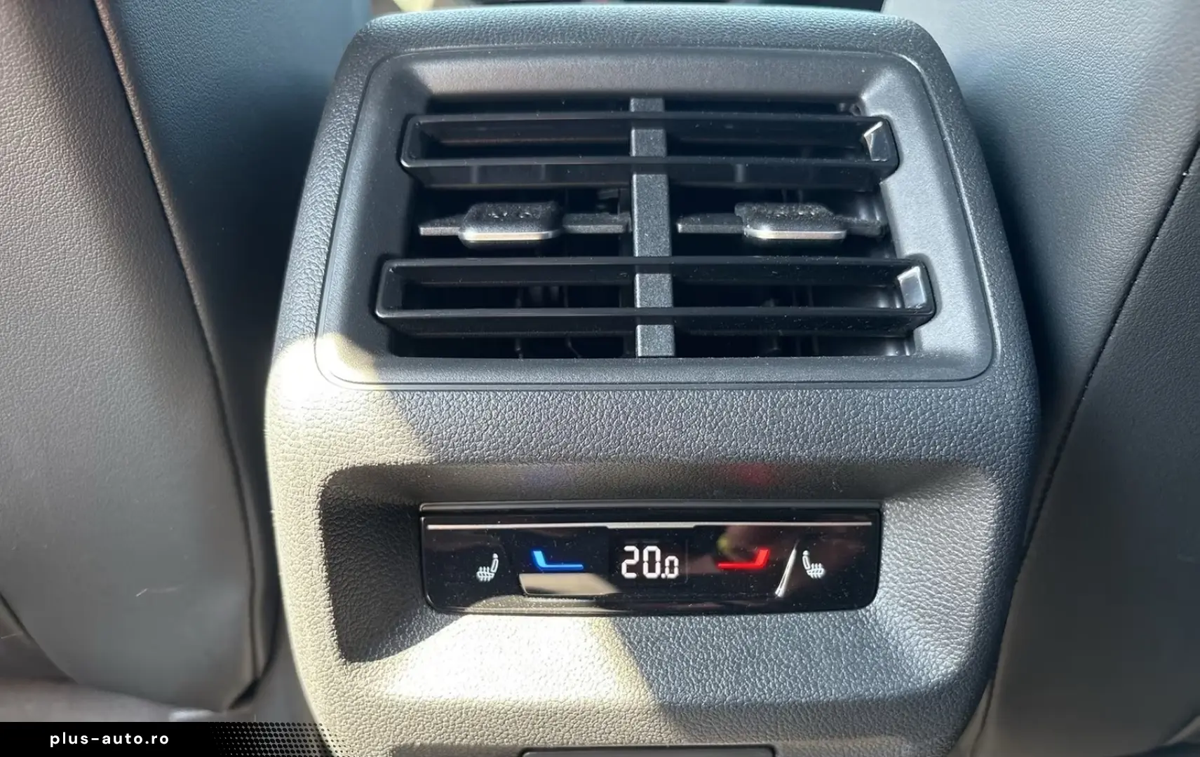 VW Tayron 2.0 R-LINE 4X4 7-SEATS PANO STANDHZ 360 CAM