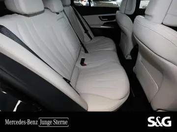 MERCEDES-BENZ E 200 AMG 20  LEDER BEIGE 360  NIGHT PAKET