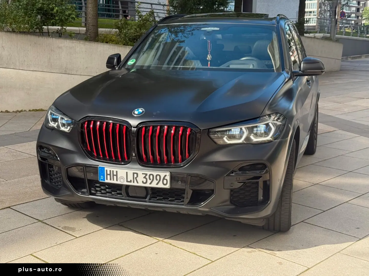 BMW X5 xDrive 30 d M Black VERMILION Edition