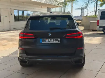 BMW X5 xDrive 30 d M Black VERMILION Edition