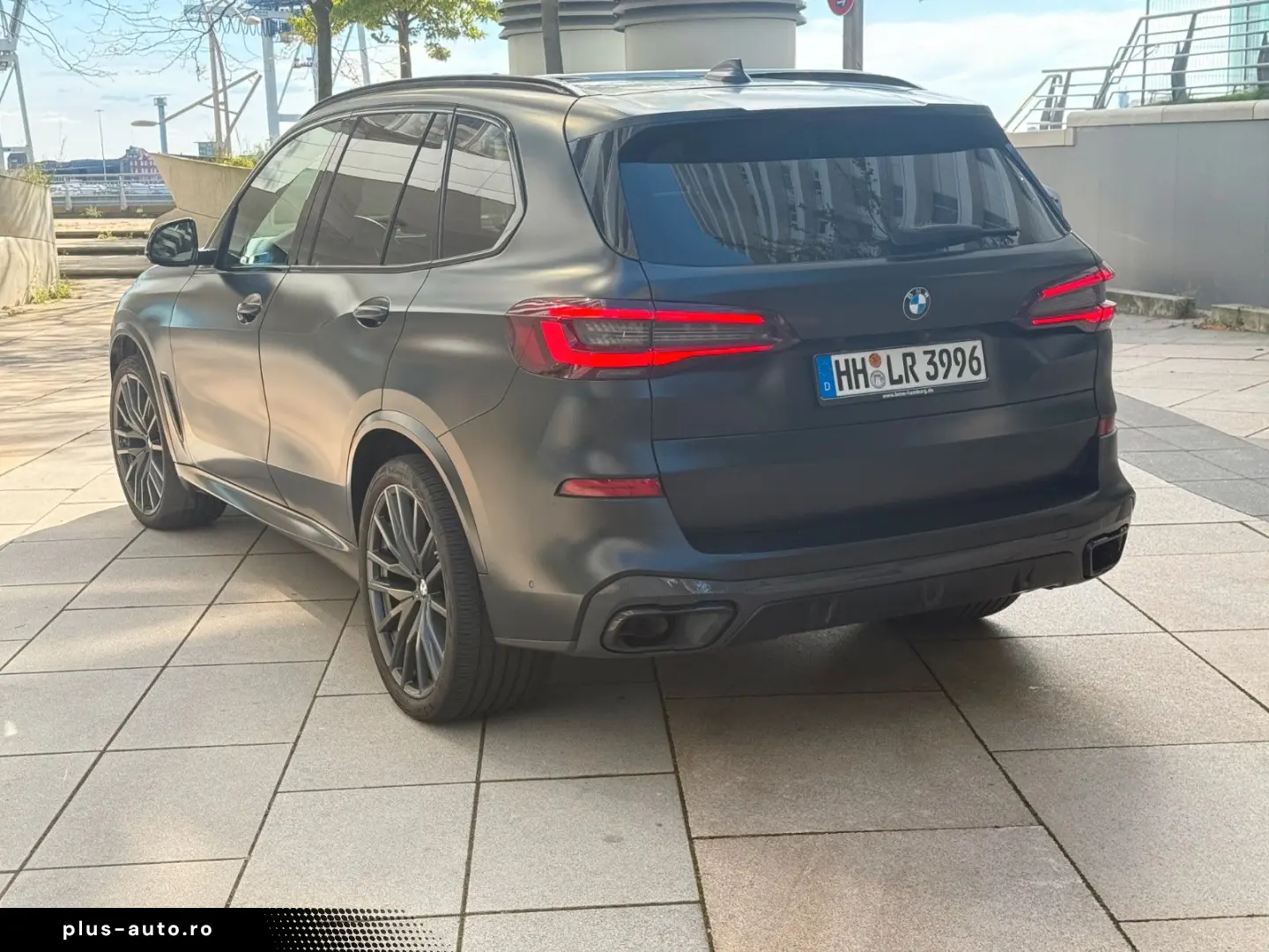 BMW X5 xDrive 30 d M Black VERMILION Edition