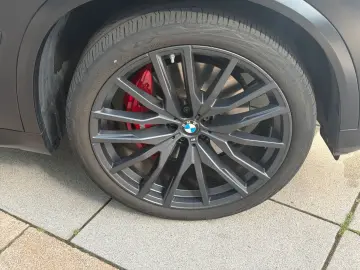 BMW X5 xDrive 30 d M Black VERMILION Edition