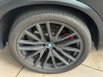 BMW X5 xDrive 30 d M Black VERMILION Edition