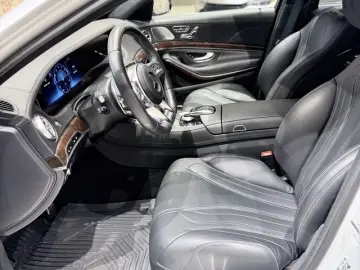 MERCEDES-BENZ S 560 S 4Matic L V8  23 tkm  Burmester