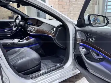 MERCEDES-BENZ S 560 S 4Matic L V8  23 tkm  Burmester