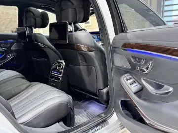 MERCEDES-BENZ S 560 S 4Matic L V8  23 tkm  Burmester