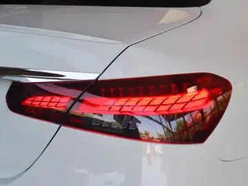 MERCEDES-BENZ E 450 4MATIC EQ Boost Mild Hybrid Burm…