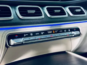 MERCEDES-BENZ GLE 350 de 4M DESIGNO GARANTIE STHZ HUD VOLL