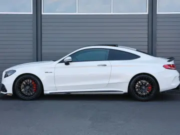 MERCEDES-BENZ C 63s AMG  ACC BURMESTER SHZ PANO APPL…