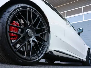 MERCEDES-BENZ C 63s AMG  ACC BURMESTER SHZ PANO APPL…