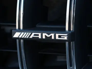 MERCEDES-BENZ C 63s AMG  ACC BURMESTER SHZ PANO APPL…